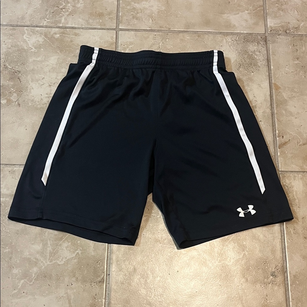Under Armour Boys Youth Medium Athletic Shorts with White Stripes